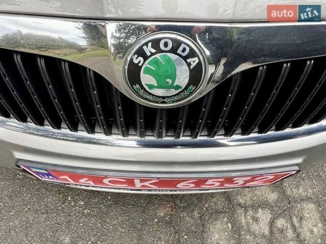 Бежевый Шкода Румстер, объемом двигателя 1.6 л и пробегом 197 тыс. км за 7350 $, фото 20 на Automoto.ua