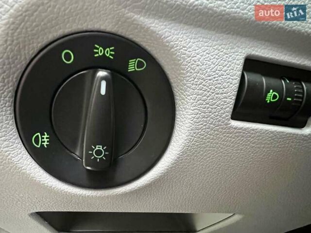 Бежевый Шкода Румстер, объемом двигателя 1.6 л и пробегом 197 тыс. км за 7350 $, фото 65 на Automoto.ua