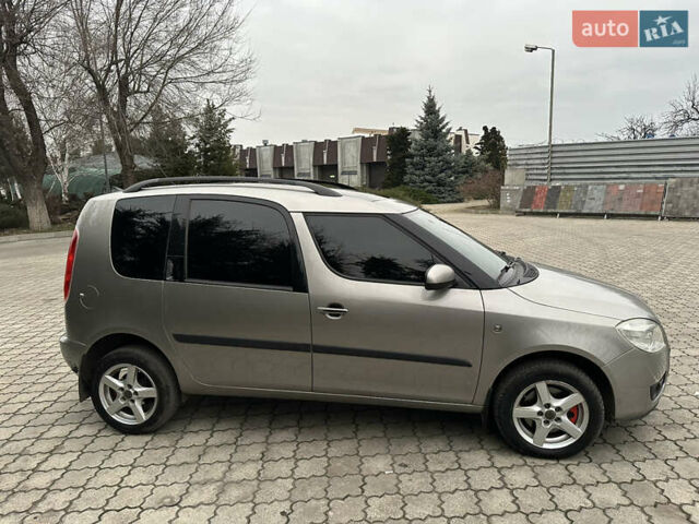 Бежевый Шкода Румстер, объемом двигателя 1.6 л и пробегом 214 тыс. км за 6700 $, фото 3 на Automoto.ua