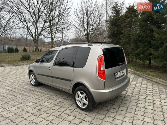 Бежевый Шкода Румстер, объемом двигателя 1.6 л и пробегом 214 тыс. км за 6700 $, фото 6 на Automoto.ua