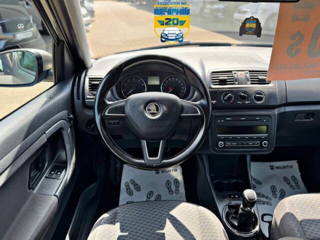 Бежевий Шкода Румстер, об'ємом двигуна 0 л та пробігом 218 тис. км за 6950 $, фото 5 на Automoto.ua