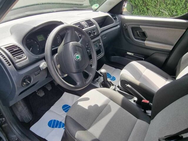 Черный Шкода Румстер, объемом двигателя 0 л и пробегом 72 тыс. км за 6882 $, фото 14 на Automoto.ua