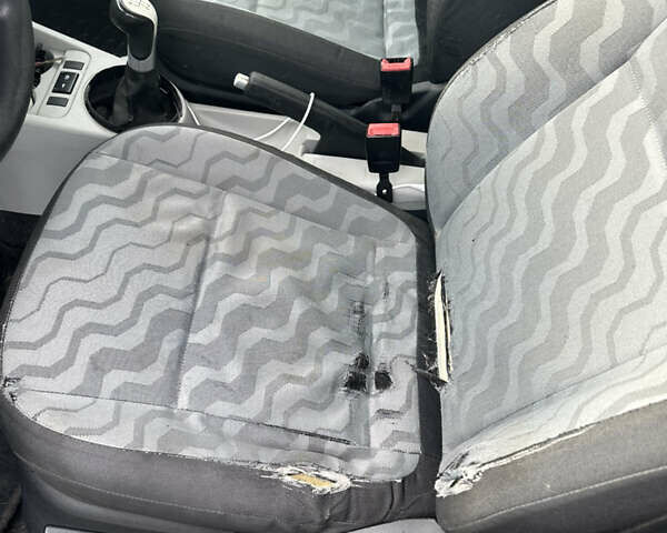 Черный Шкода Румстер, объемом двигателя 1.6 л и пробегом 247 тыс. км за 2950 $, фото 14 на Automoto.ua