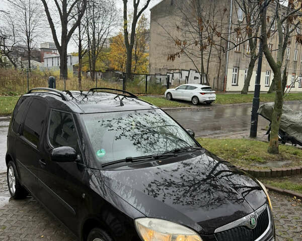 Чорний Шкода Румстер, об'ємом двигуна 1.6 л та пробігом 193 тис. км за 3954 $, фото 3 на Automoto.ua