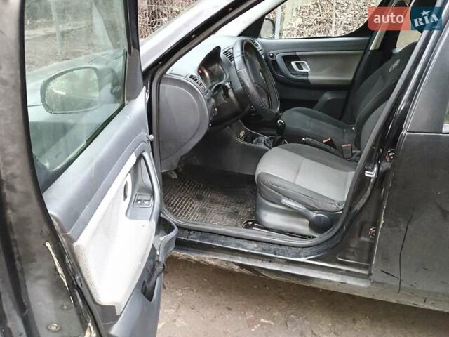 Чорний Шкода Румстер, об'ємом двигуна 1.4 л та пробігом 300 тис. км за 2400 $, фото 6 на Automoto.ua