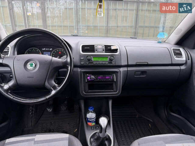 Чорний Шкода Румстер, об'ємом двигуна 1.6 л та пробігом 193 тис. км за 3954 $, фото 1 на Automoto.ua