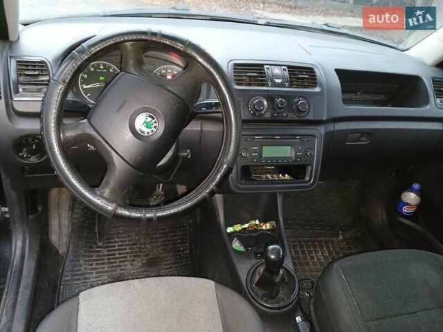 Чорний Шкода Румстер, об'ємом двигуна 1.4 л та пробігом 300 тис. км за 2400 $, фото 7 на Automoto.ua