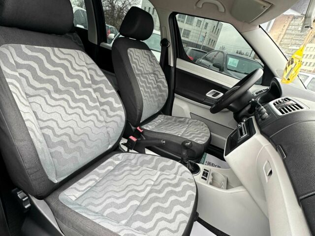 Чорний Шкода Румстер, об'ємом двигуна 1.6 л та пробігом 238 тис. км за 5200 $, фото 8 на Automoto.ua