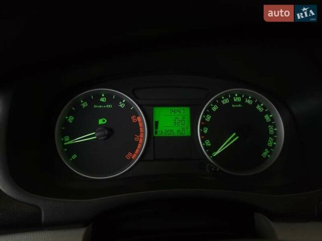 Черный Шкода Румстер, объемом двигателя 1.39 л и пробегом 205 тыс. км за 5000 $, фото 6 на Automoto.ua