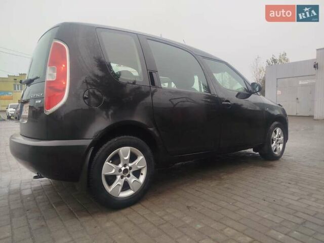 Черный Шкода Румстер, объемом двигателя 1.4 л и пробегом 280 тыс. км за 2999 $, фото 6 на Automoto.ua