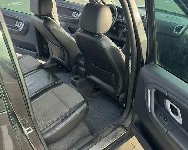 Черный Шкода Румстер, объемом двигателя 1.9 л и пробегом 224 тыс. км за 7250 $, фото 20 на Automoto.ua