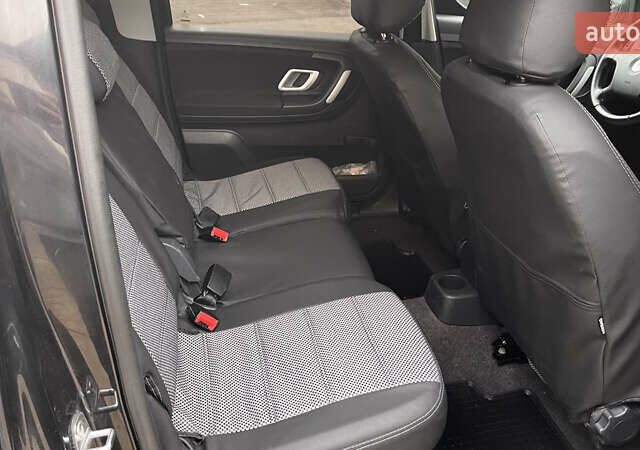 Чорний Шкода Румстер, об'ємом двигуна 1.4 л та пробігом 254 тис. км за 4600 $, фото 43 на Automoto.ua