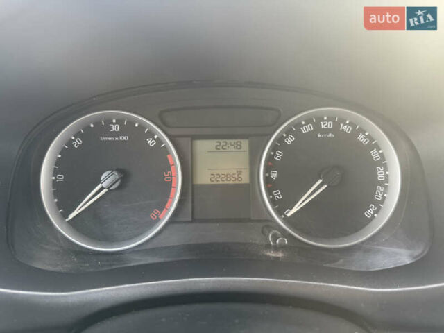 Черный Шкода Румстер, объемом двигателя 1.9 л и пробегом 224 тыс. км за 7250 $, фото 30 на Automoto.ua