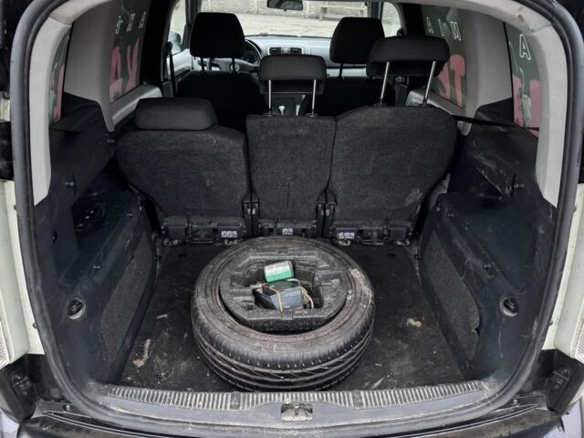 Черный Шкода Румстер, объемом двигателя 1.6 л и пробегом 367 тыс. км за 2300 $, фото 13 на Automoto.ua