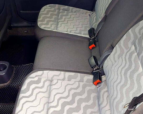 Черный Шкода Румстер, объемом двигателя 1.39 л и пробегом 187 тыс. км за 4000 $, фото 7 на Automoto.ua