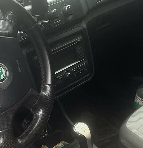 Черный Шкода Румстер, объемом двигателя 1.39 л и пробегом 187 тыс. км за 4000 $, фото 4 на Automoto.ua