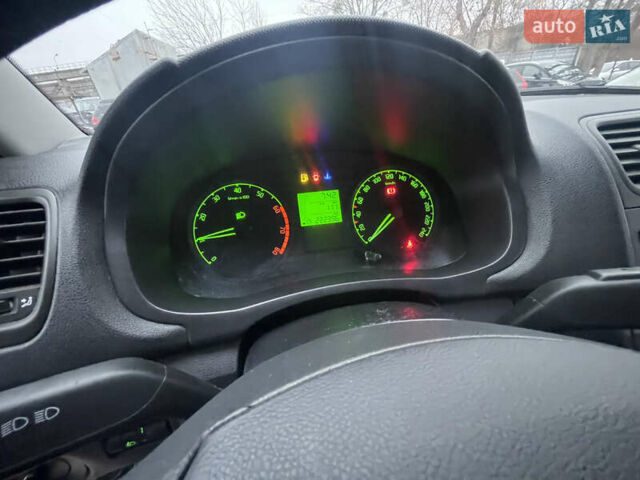 Черный Шкода Румстер, объемом двигателя 1.4 л и пробегом 222 тыс. км за 4900 $, фото 8 на Automoto.ua