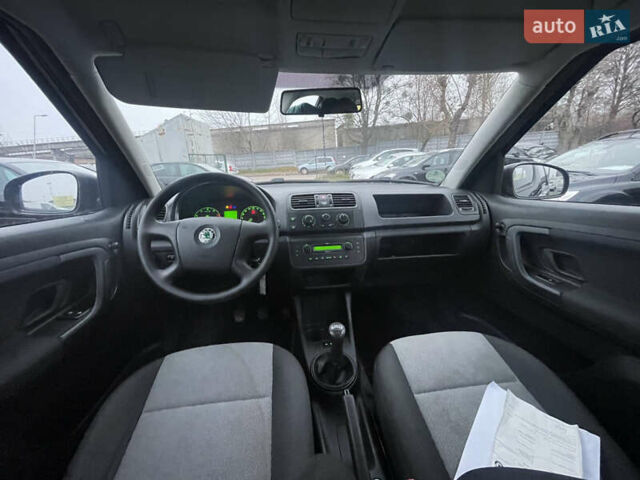 Черный Шкода Румстер, объемом двигателя 1.4 л и пробегом 222 тыс. км за 4900 $, фото 13 на Automoto.ua