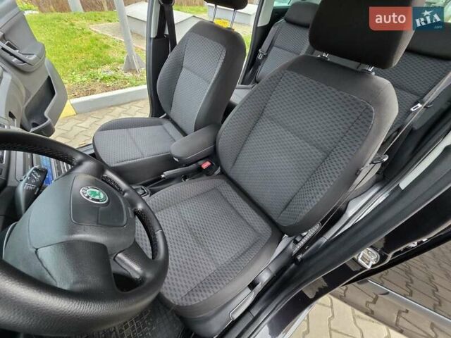 Чорний Шкода Румстер, об'ємом двигуна 1.2 л та пробігом 167 тис. км за 6250 $, фото 29 на Automoto.ua