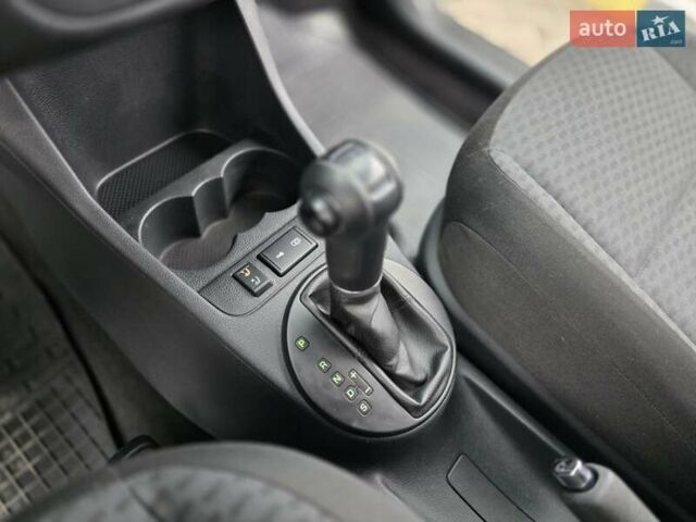 Чорний Шкода Румстер, об'ємом двигуна 1.2 л та пробігом 167 тис. км за 6250 $, фото 47 на Automoto.ua