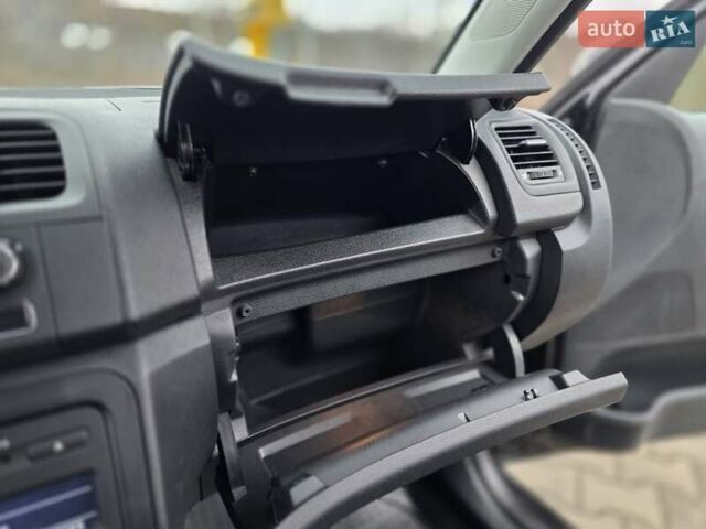 Чорний Шкода Румстер, об'ємом двигуна 1.2 л та пробігом 167 тис. км за 6250 $, фото 48 на Automoto.ua