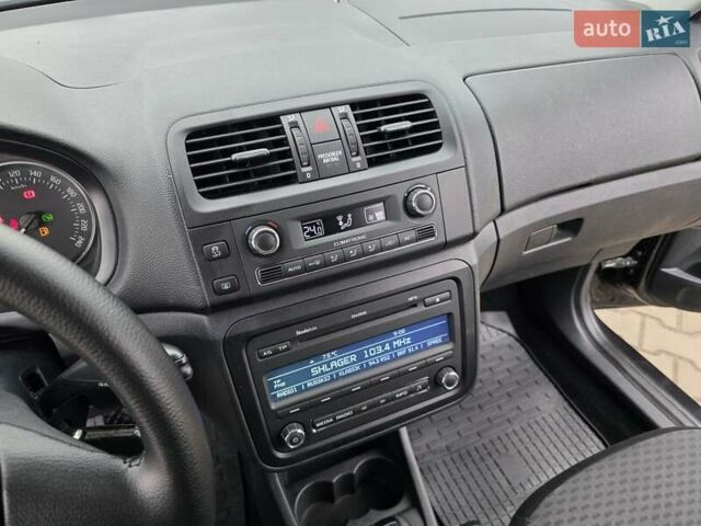 Чорний Шкода Румстер, об'ємом двигуна 1.2 л та пробігом 167 тис. км за 6250 $, фото 39 на Automoto.ua