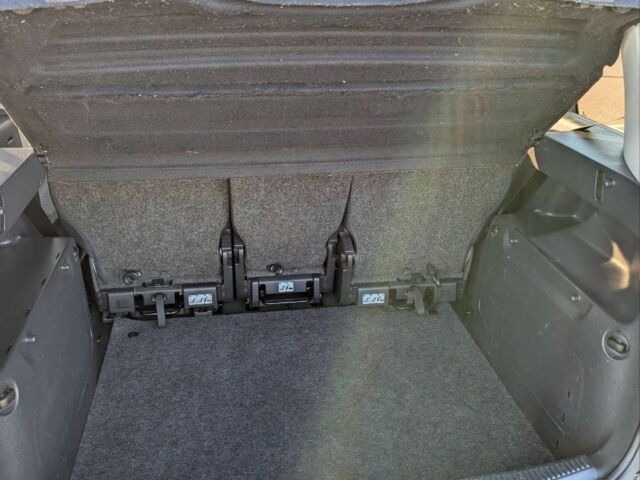 Черный Шкода Румстер, объемом двигателя 1.6 л и пробегом 230 тыс. км за 5100 $, фото 6 на Automoto.ua