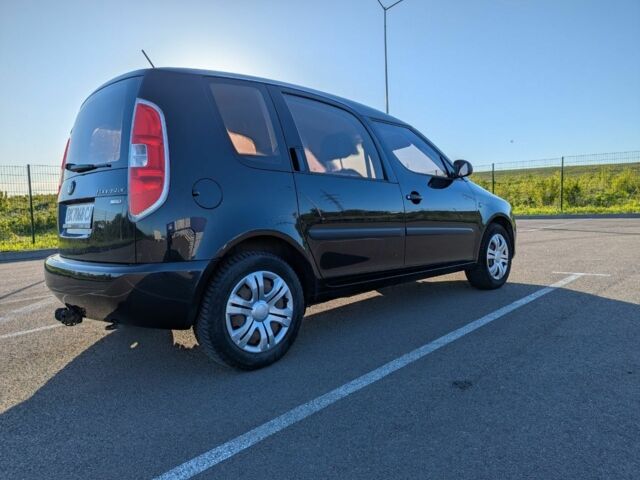 Черный Шкода Румстер, объемом двигателя 1.6 л и пробегом 230 тыс. км за 5100 $, фото 1 на Automoto.ua