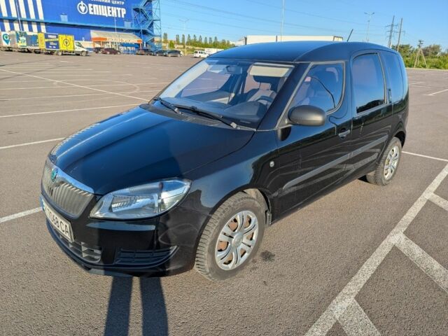 Черный Шкода Румстер, объемом двигателя 1.6 л и пробегом 230 тыс. км за 5100 $, фото 3 на Automoto.ua