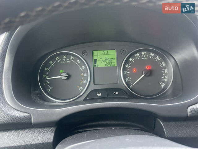 Черный Шкода Румстер, объемом двигателя 1.6 л и пробегом 320 тыс. км за 7000 $, фото 14 на Automoto.ua