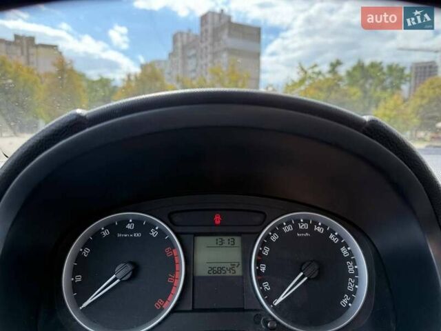 Чорний Шкода Румстер, об'ємом двигуна 1.6 л та пробігом 270 тис. км за 5000 $, фото 4 на Automoto.ua