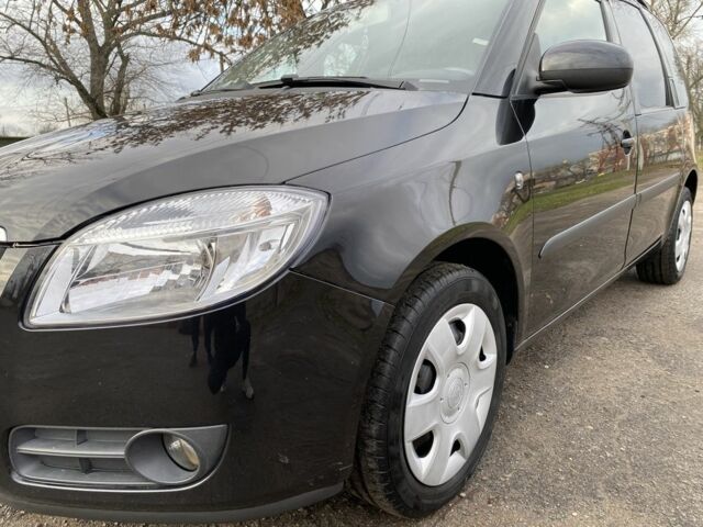 Черный Шкода Румстер, объемом двигателя 1.4 л и пробегом 255 тыс. км за 5200 $, фото 18 на Automoto.ua