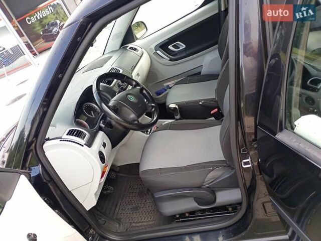 Черный Шкода Румстер, объемом двигателя 1.4 л и пробегом 269 тыс. км за 4999 $, фото 4 на Automoto.ua