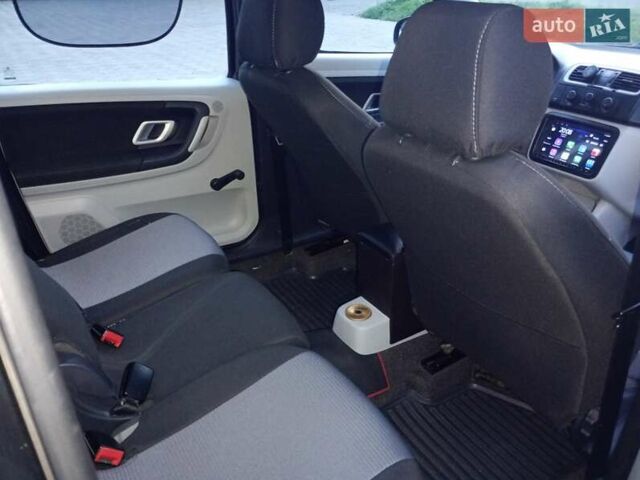 Черный Шкода Румстер, объемом двигателя 1.4 л и пробегом 269 тыс. км за 4999 $, фото 12 на Automoto.ua