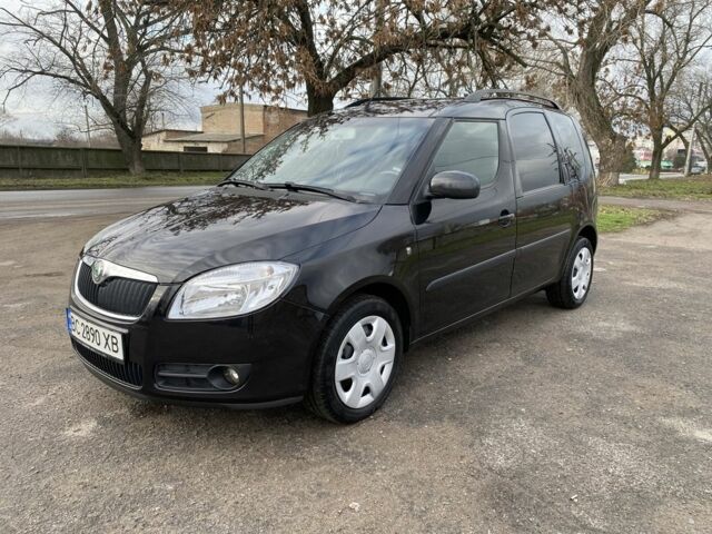Черный Шкода Румстер, объемом двигателя 1.4 л и пробегом 255 тыс. км за 5200 $, фото 1 на Automoto.ua