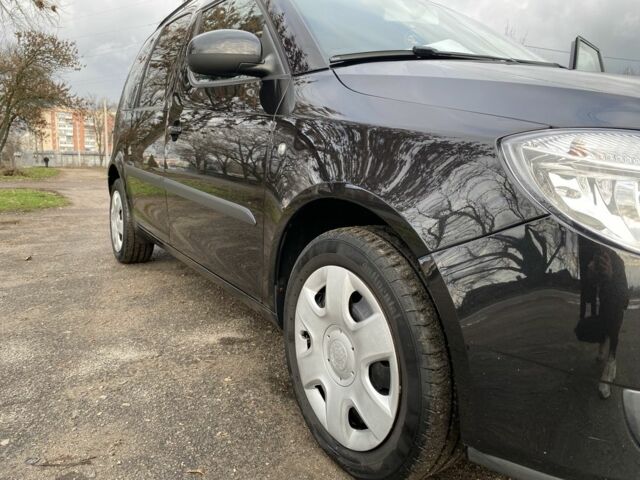 Черный Шкода Румстер, объемом двигателя 1.4 л и пробегом 255 тыс. км за 5200 $, фото 17 на Automoto.ua