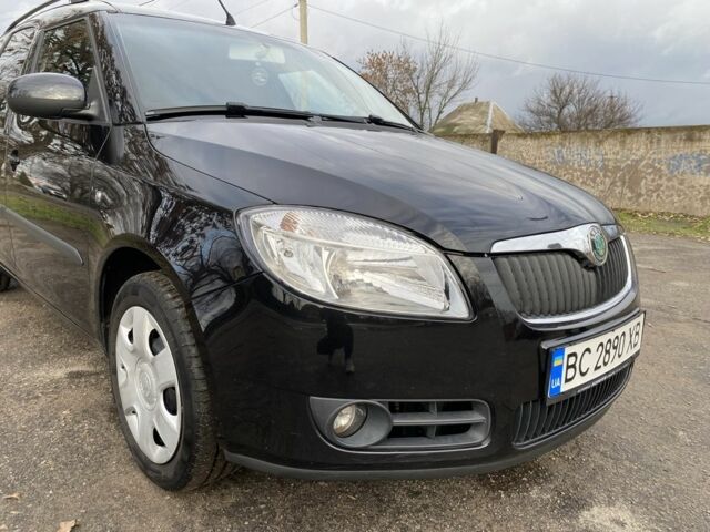 Черный Шкода Румстер, объемом двигателя 1.4 л и пробегом 255 тыс. км за 5200 $, фото 19 на Automoto.ua