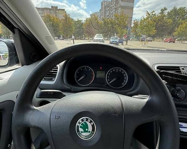 Чорний Шкода Румстер, об'ємом двигуна 1.6 л та пробігом 270 тис. км за 5000 $, фото 6 на Automoto.ua