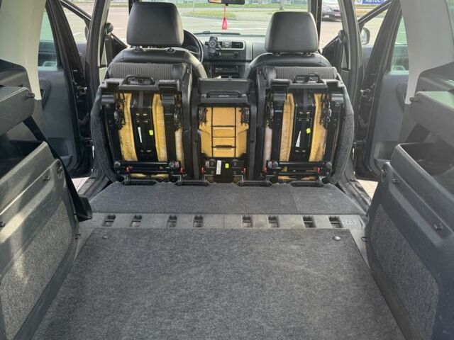 Черный Шкода Румстер, объемом двигателя 1.9 л и пробегом 222 тыс. км за 6999 $, фото 2 на Automoto.ua