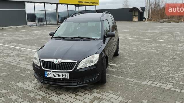 Черный Шкода Румстер, объемом двигателя 1.6 л и пробегом 221 тыс. км за 8000 $, фото 3 на Automoto.ua