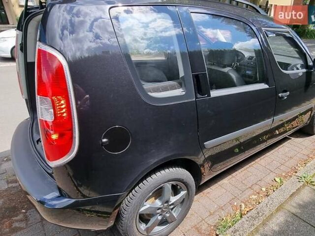 Чорний Шкода Румстер, об'ємом двигуна 1.2 л та пробігом 72 тис. км за 6155 $, фото 9 на Automoto.ua