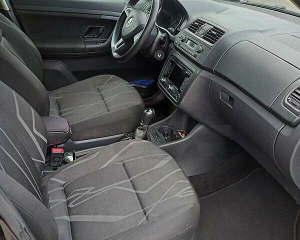 Черный Шкода Румстер, объемом двигателя 1.2 л и пробегом 273 тыс. км за 7100 $, фото 6 на Automoto.ua