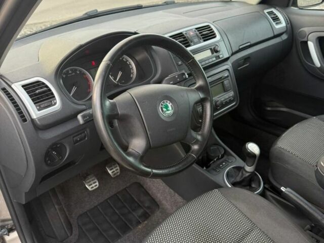 Коричневый Шкода Румстер, объемом двигателя 1.4 л и пробегом 193 тыс. км за 5300 $, фото 6 на Automoto.ua