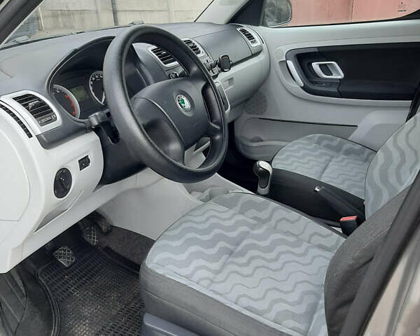 Коричневий Шкода Румстер, об'ємом двигуна 1.39 л та пробігом 269 тис. км за 4000 $, фото 4 на Automoto.ua