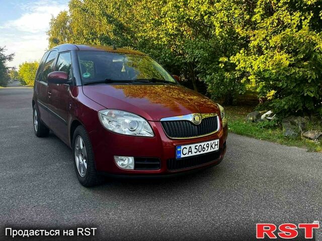 Красный Шкода Румстер, объемом двигателя 1.4 л и пробегом 254 тыс. км за 5200 $, фото 1 на Automoto.ua