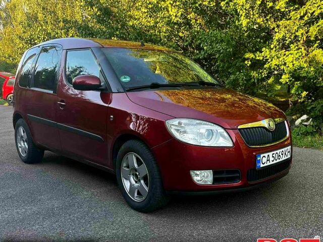 Красный Шкода Румстер, объемом двигателя 1.4 л и пробегом 254 тыс. км за 5200 $, фото 2 на Automoto.ua