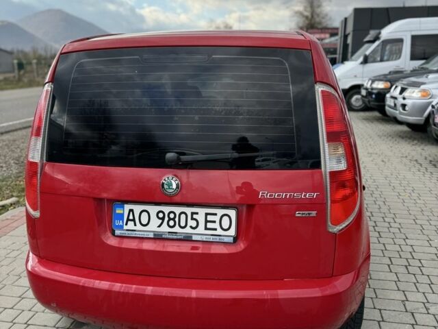 Красный Шкода Румстер, объемом двигателя 1.6 л и пробегом 280 тыс. км за 5000 $, фото 2 на Automoto.ua