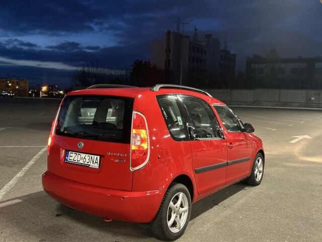 Красный Шкода Румстер, объемом двигателя 1.4 л и пробегом 272 тыс. км за 2700 $, фото 2 на Automoto.ua