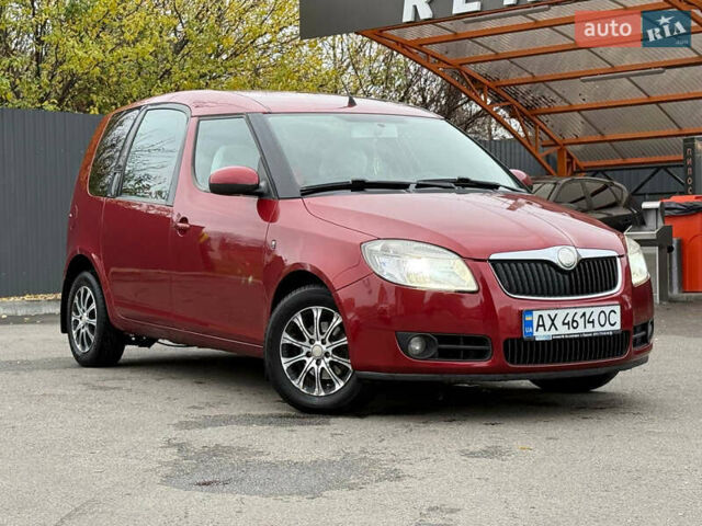 Красный Шкода Румстер, объемом двигателя 1.4 л и пробегом 158 тыс. км за 5000 $, фото 4 на Automoto.ua