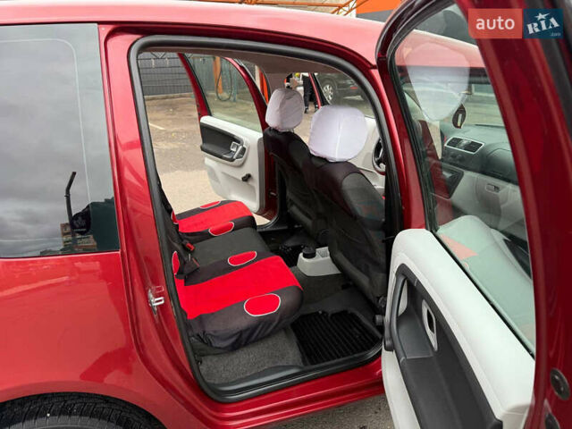 Красный Шкода Румстер, объемом двигателя 1.4 л и пробегом 158 тыс. км за 5000 $, фото 25 на Automoto.ua